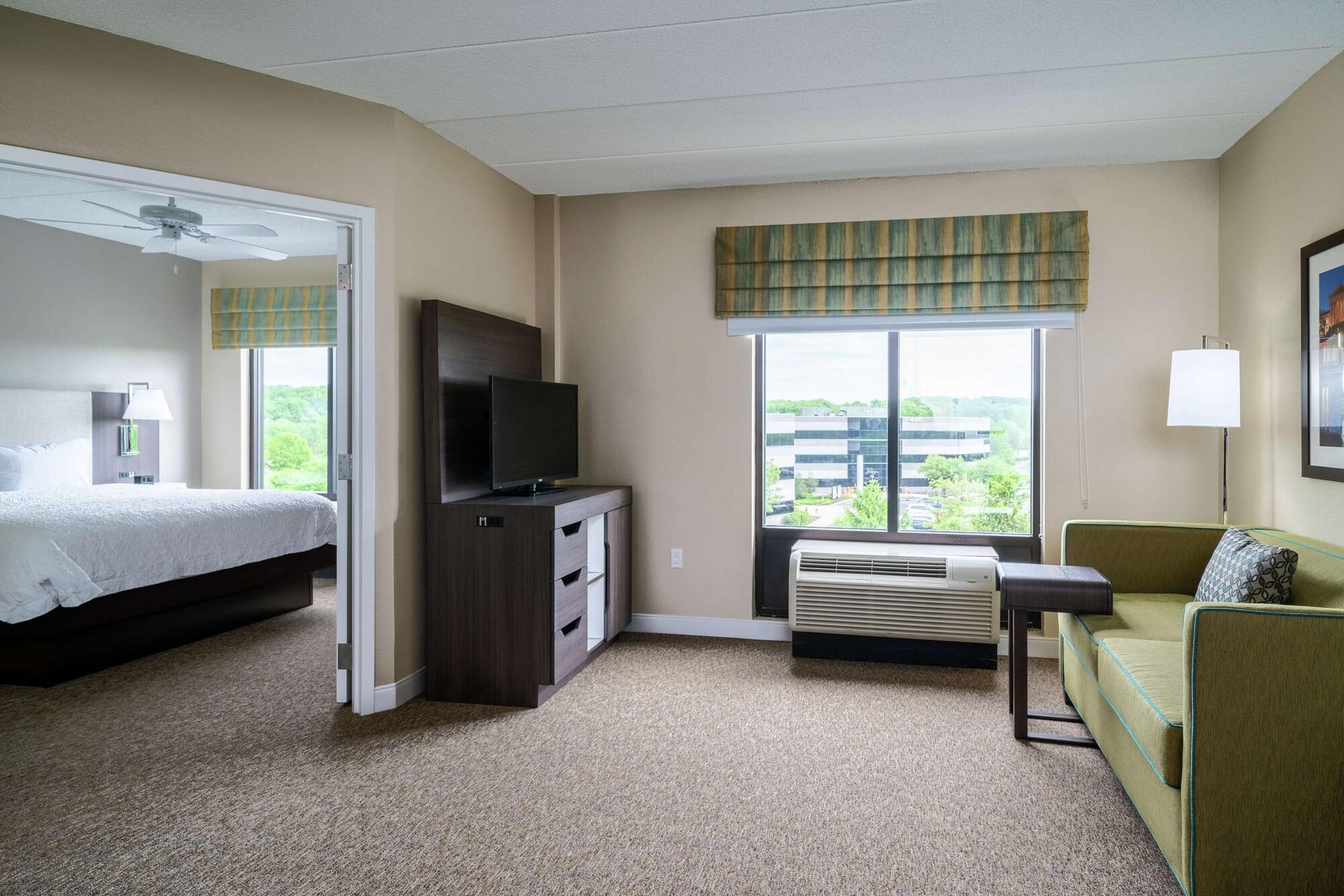 Hampton Inn & Suites Valley Forge/Oaks Фініксвіль Екстер'єр фото